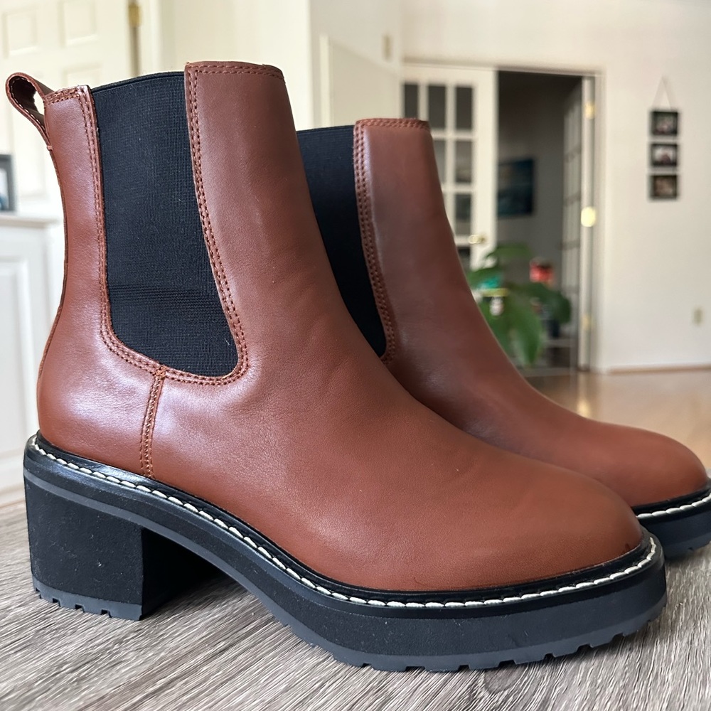 New- Madewell Carina Platform Chelsea Boot - 6.5 - Maple Brown